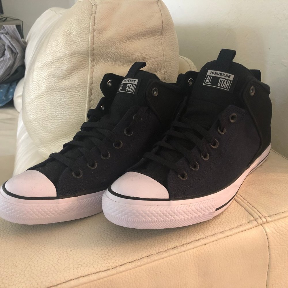 Converse High Top Shoes 10.5